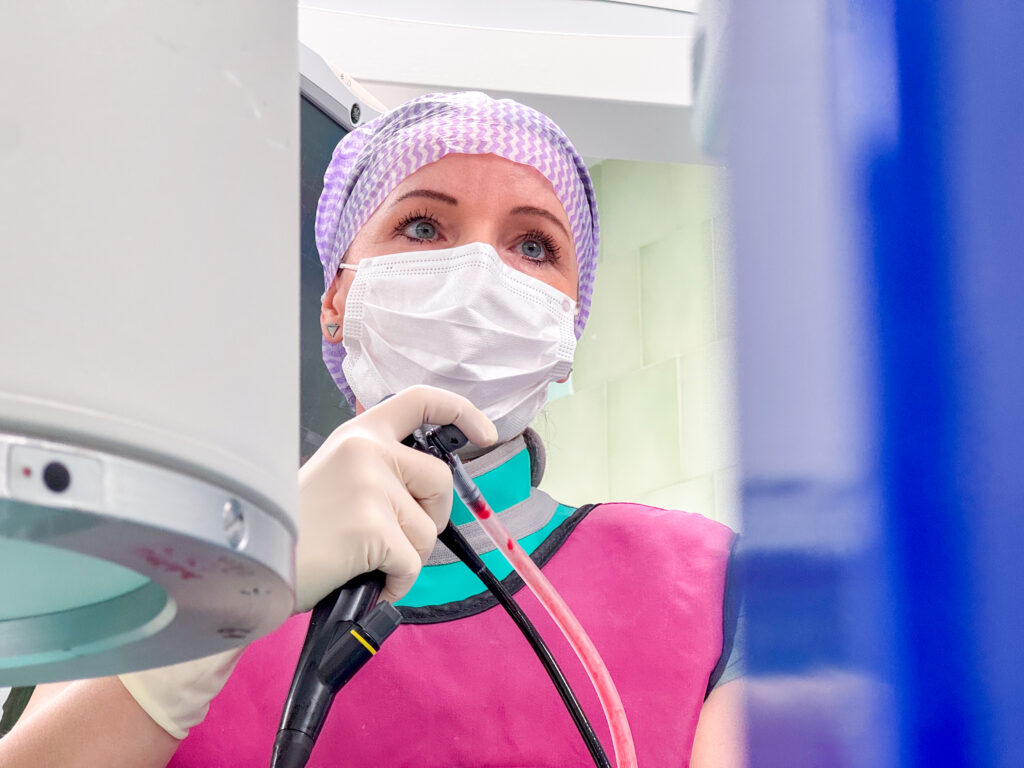 Foto ze zákroku: Pacientka s cystickou fibrózou podstoupila třetí transplantaci plic